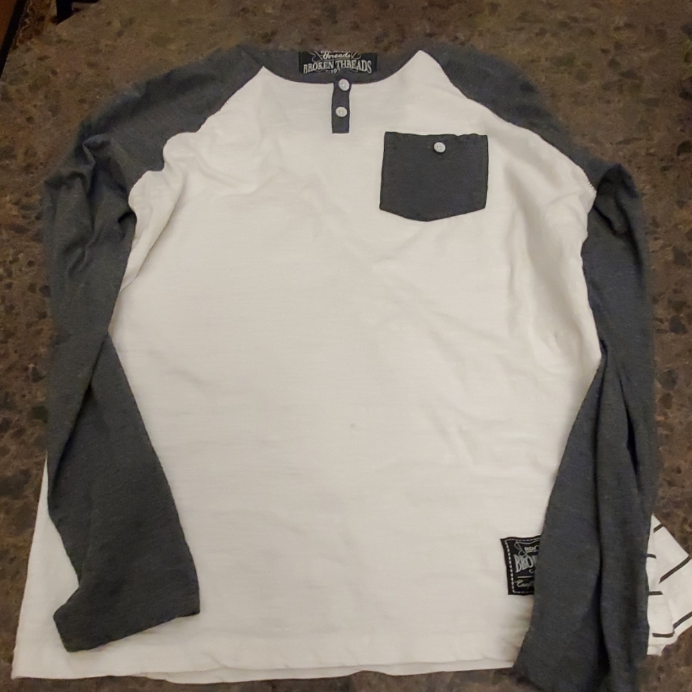 Long sleeve t-shirt